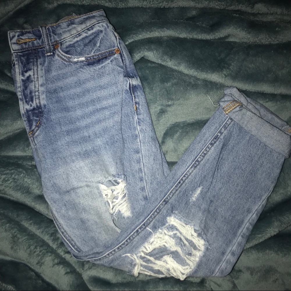 BDG distressed jeans